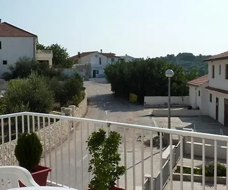 Apartament In With Sea View, Terrace, Air Conditioning, W-lan