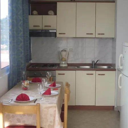 Apartament In With Sea View, Terrace, Air Conditioning, W-lan *