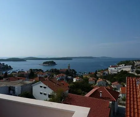 Apartament In With Sea View, Terrace, Air Conditioning, W-lan *