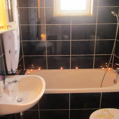 Apartament In With Sea View, Terrace, Air Conditioning, W-lan Hvar Town