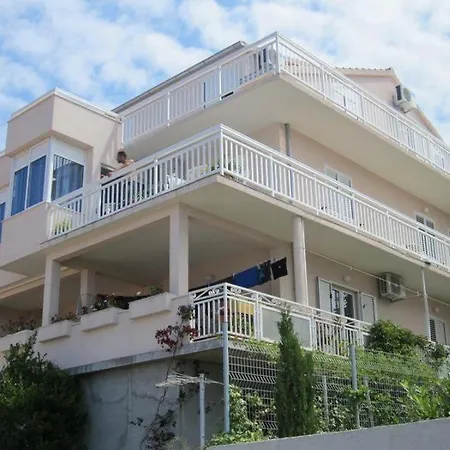 In With Sea View, Terrace, Air Conditioning, W-lan Apartament